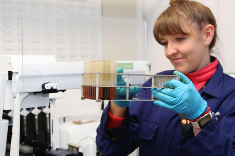 UK oil analysis lab testing machinery lube oil samples